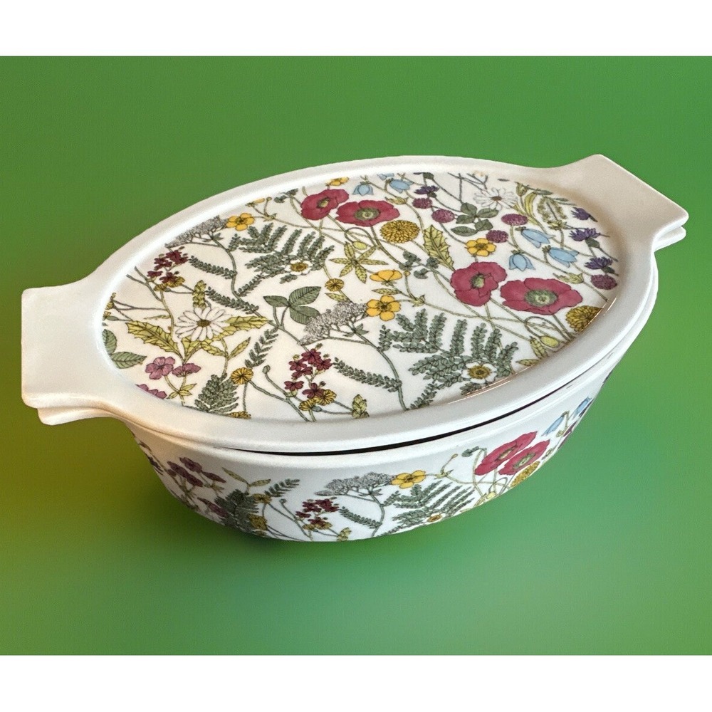 GRACE PANTRY Flower Floral Ceramic Casserole w LID Mint Condition
